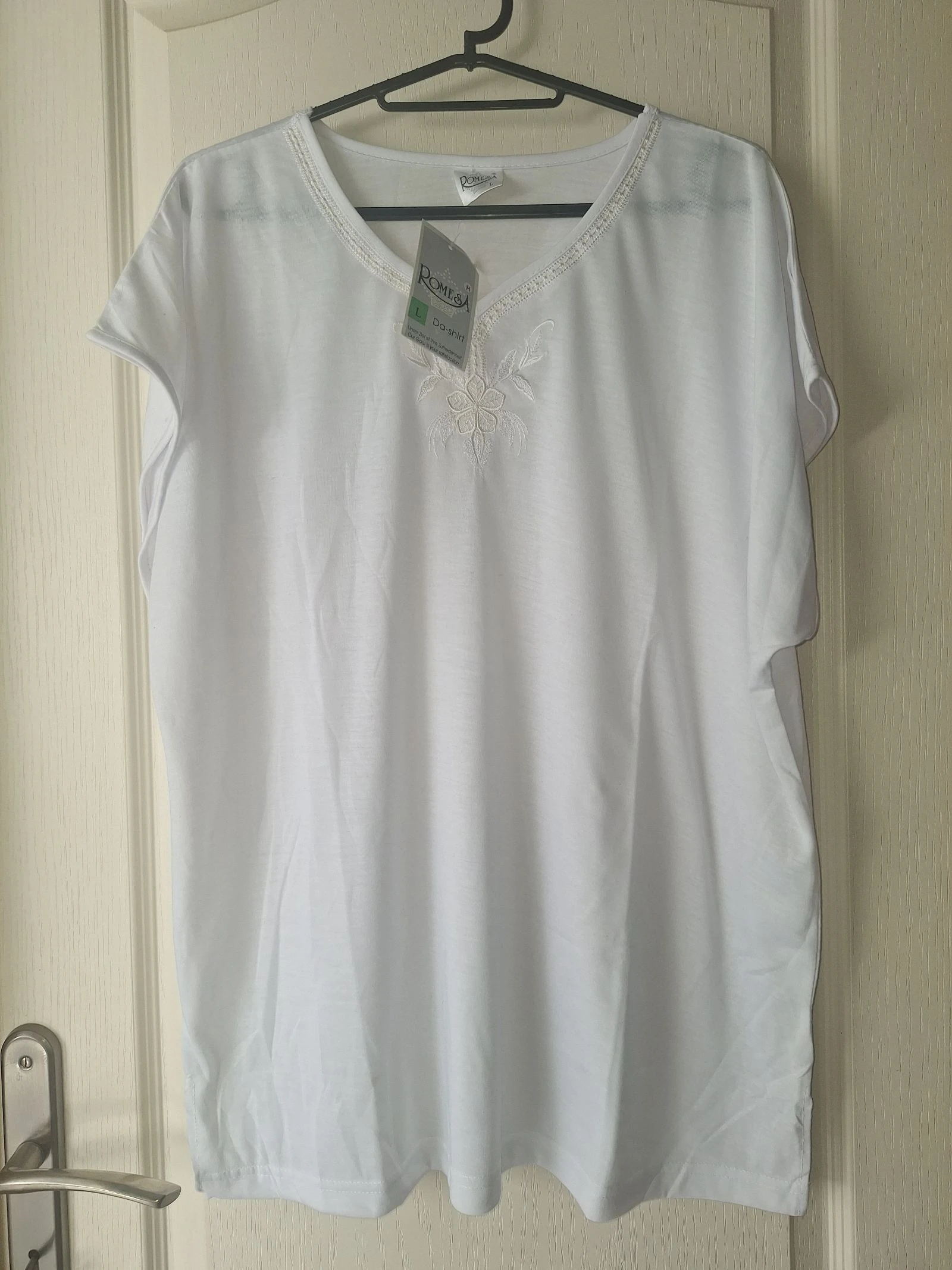 T-shirt taille L (40) Romesa neuf avec étiquette